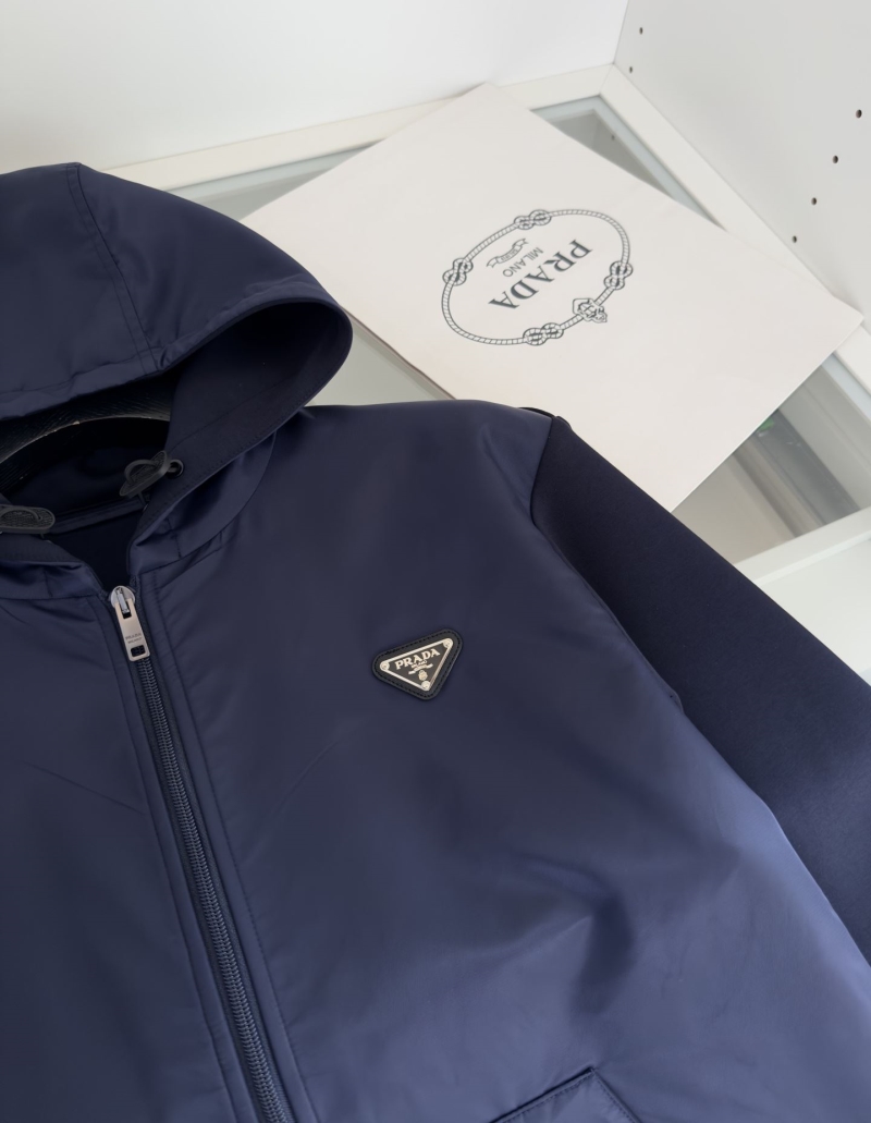 Pra*a outwear